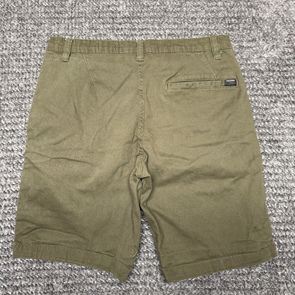 Volcom Mens Shorts Size 30 Olive Green Casual Flat Front Chino Skate - Picture 2 of 7